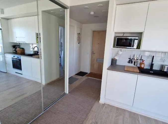 62m2 10th Floor Modern With Sauna And View 탐페레